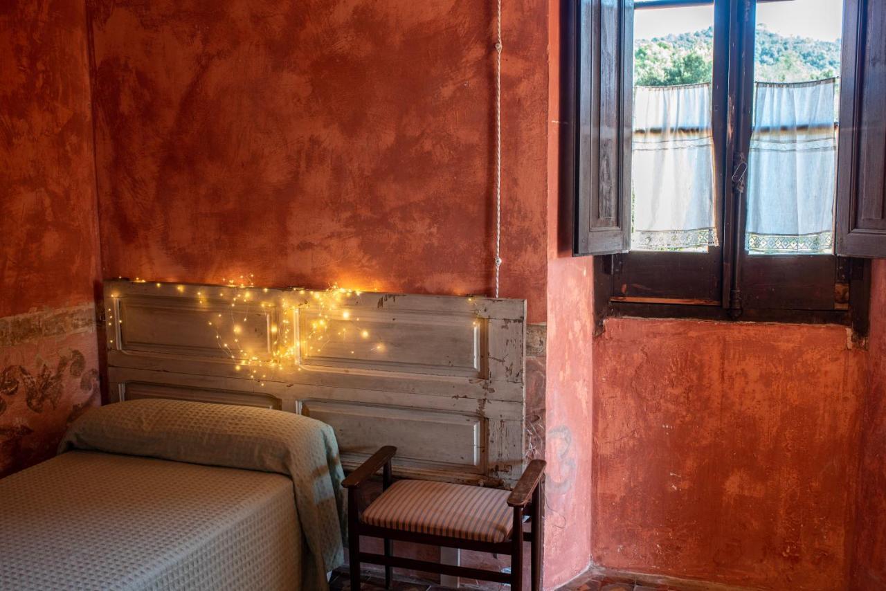 Las Heras Hostal Canet d'Adri Exterior foto